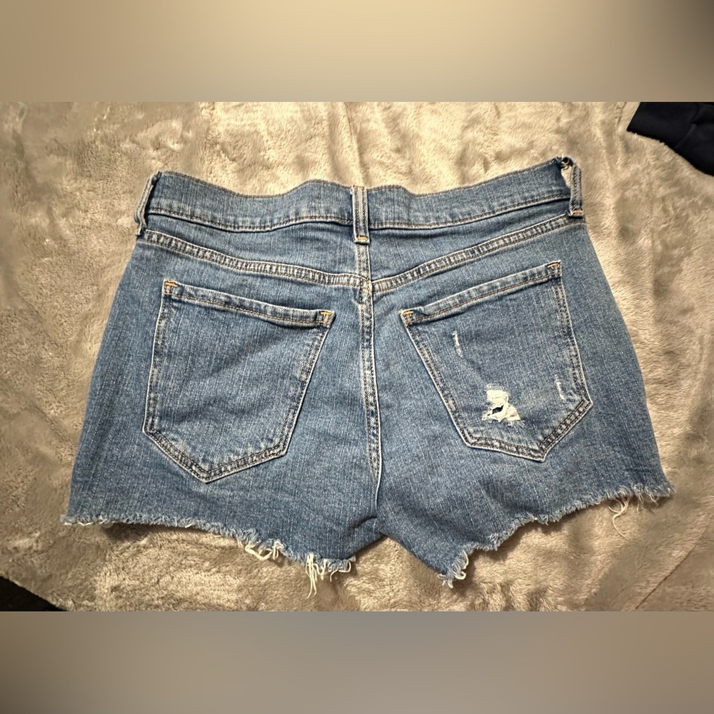 Mid-Rise Boyfriend Jean shorts